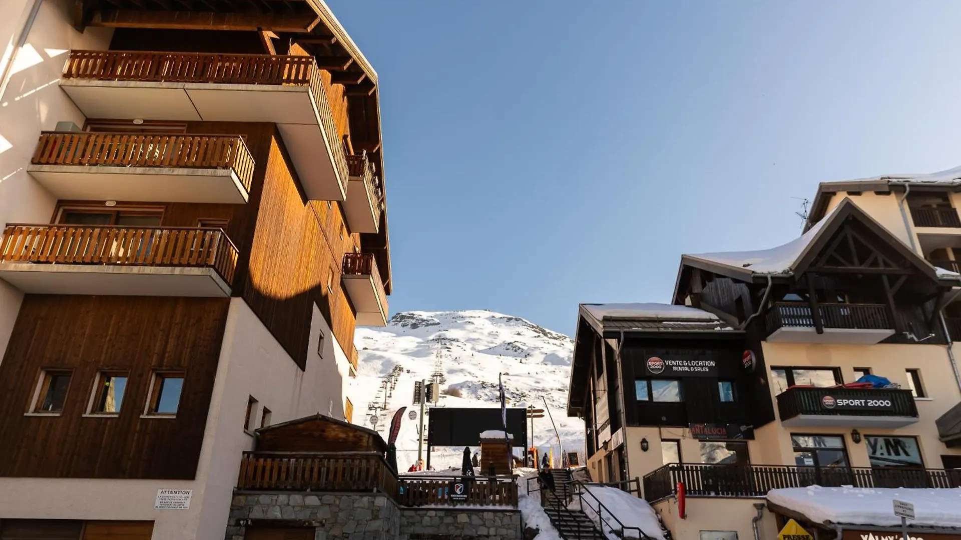 Hotel L'Aigle Valmeinier 2*,