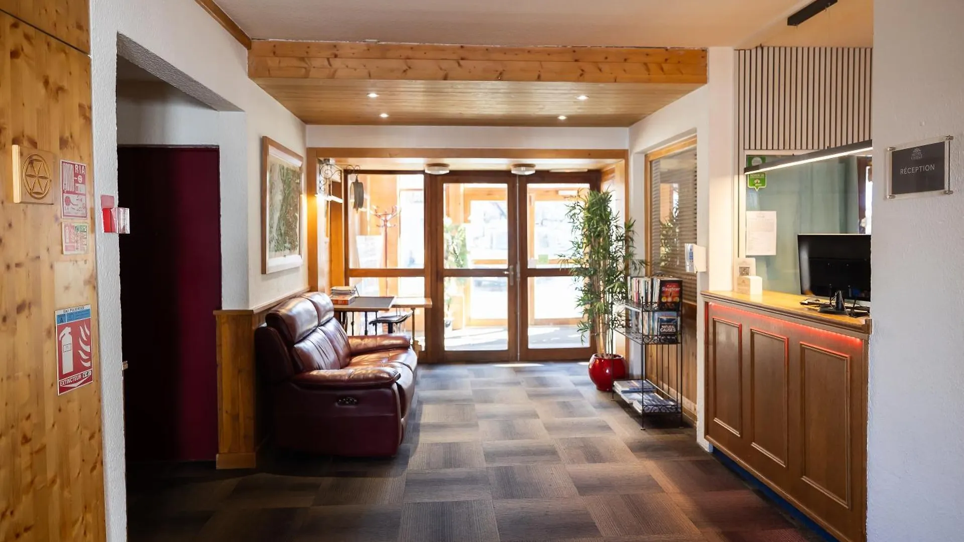 Hotel L'Aigle Valmeinier 2*,